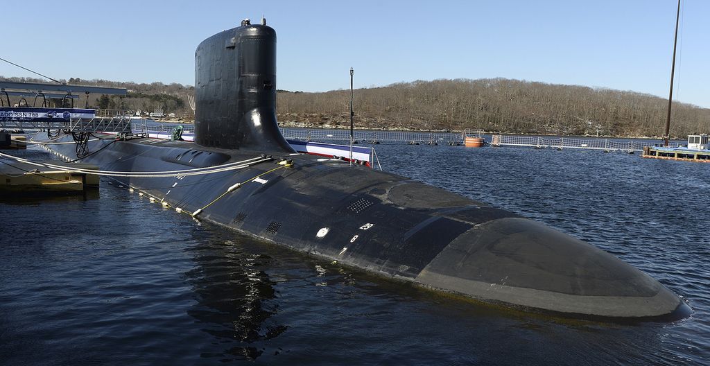 Kapal selam serang cepat kelas Virginia USS Colorado (SSN 788) terlihat sebelumnya di Naval Submarine Base New London di Groton, AS, 17 Maret 2018.  