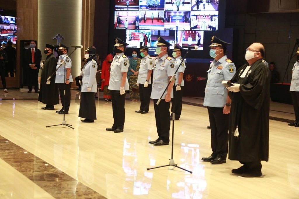 Pelantikan pimpinan tinggi madya dan pratama Kementerian Hukum dan Hak Asasi Manusia di Jakarta, Senin (4/5/2020).