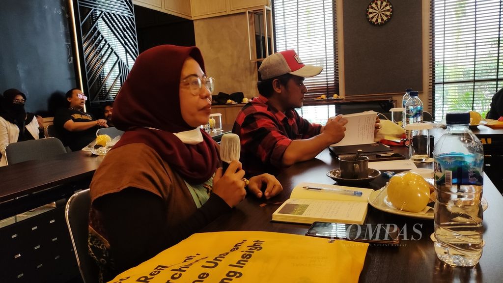 Suasana diskusi tentang film dokumenter di Gaia Cosmo Hotel, Yogyakarta, Kamis (17/11/2022).