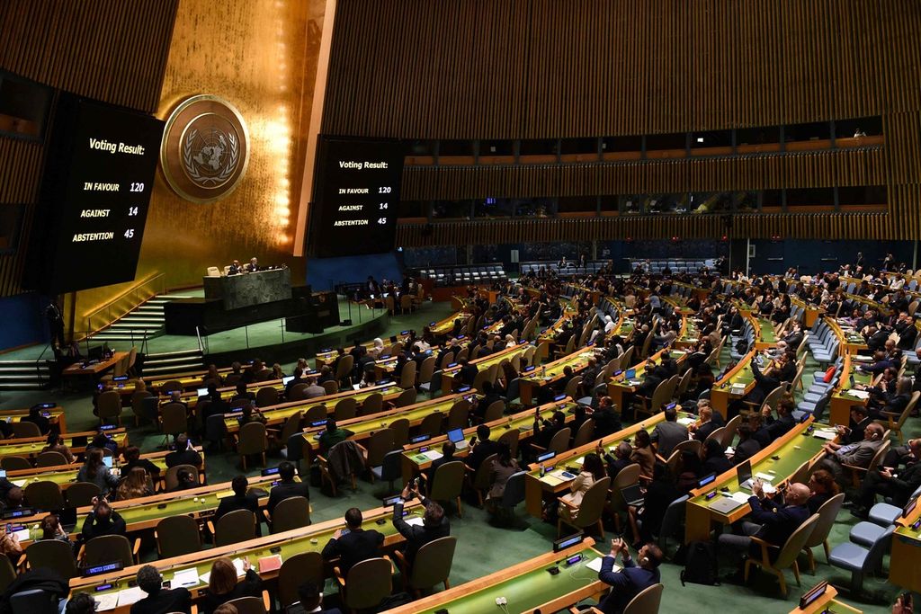 Sidang Majelis Umum PBB tengah membahas jeda kemanusiaan di Gaza, Jumat (27/10/2023), di Markas Besar PBB di New York City, AS.