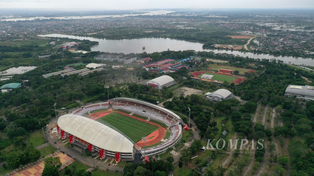 Foto udara kawasan Stadion Gelora Sriwijaya Jakabaring (GSJ) di Palembang, Sumatera Selatan, Jumat (24/3/2023). 
