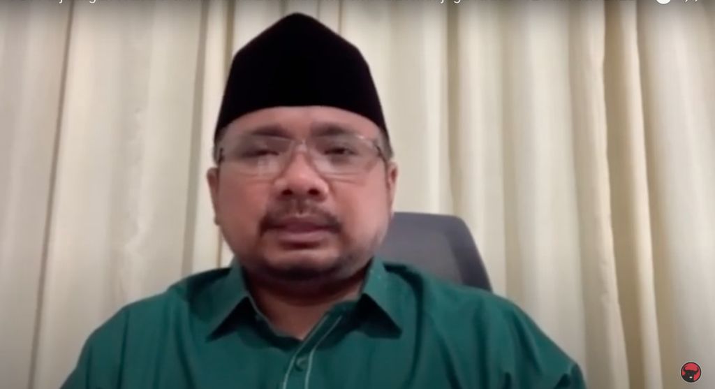 Menteri Agama Yaqut Cholil Qoumas memberikan sambutan secara virtual dalam acara Bersama Merawat Indonesia, Sabtu (12/2/2022).