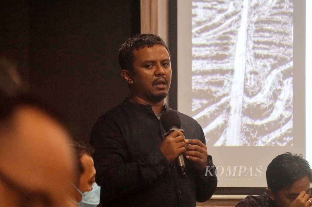 Juru Kampanye Hutan Senior Greenpeace Indonesia Syahrul Fitra