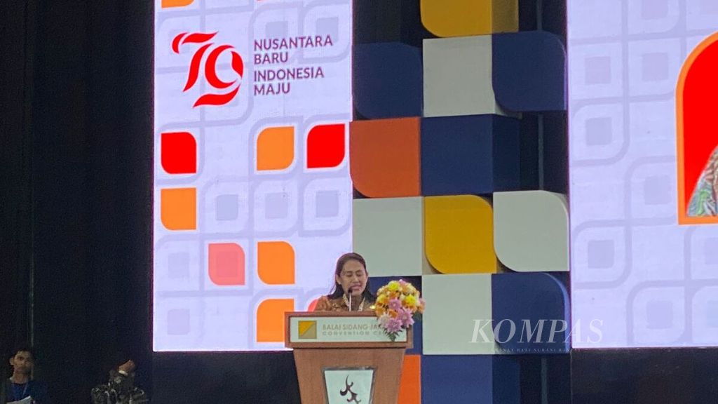 Kepala Dinas Perindustrian, Perdagangan, Koperasi, Usaha Kecil dan Menengah DKI Jakarta Elisabeth Ratu Rante Allo di Pameran internasional Jakarta International Investment, Trade, Tourism, &amp; SME Expo 2024 di Jakarta Convention Center, Jakarta, Rabu (7/8/2024).