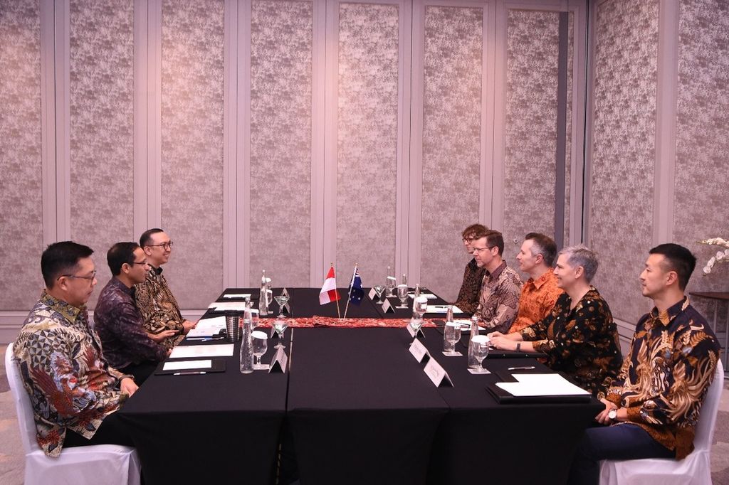 Mendikbudristek Nadiem Anwar Makarim hadir dalam peluncuran Western Sydney University (WSU) Indonesia di Kota Surabaya, Jawa Timur, Kamis (9/11/2023). Perguruan tinggi internasional Australia kembali dibuka di Indonesia.