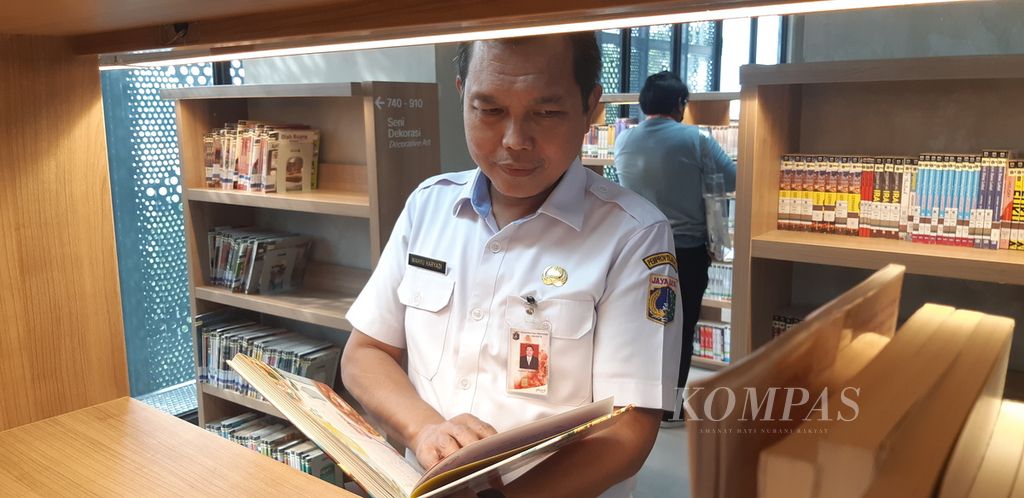 Kepala Dinas Perpustakaan dan Kearsipan DKI Jakarta Wahyu Haryadi