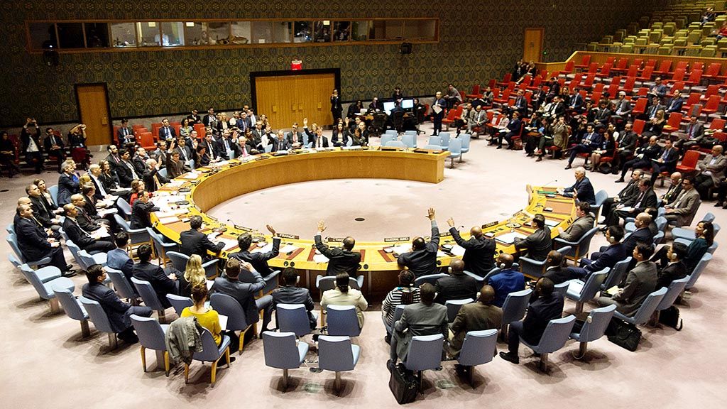 Anggota Dewan Keamanan PBB  menggelar sidang darurat terkait situasi di Suriah di Markas Besar PBB di New York, AS, Sabtu (24/2). 