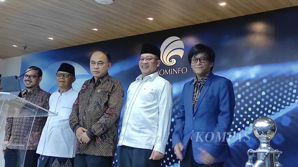 Konferensi pers perkembangan judi daring, Kamis (25/7/2024), di Jakarta.