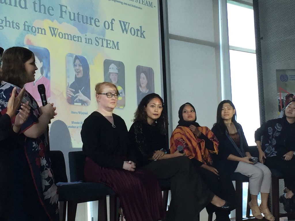 Dalam rangka merayakan Hari Santa Brigida (St Brigid’s Day), Kedutaan Besar Irlandia dan Organisasi Buruh Internasional (ILO), Jumat (7/2/2020) di Jakarta, menyelenggarakan diskusi panel bertema “Women and the Future of Work: Insights from Women in STEM.” 