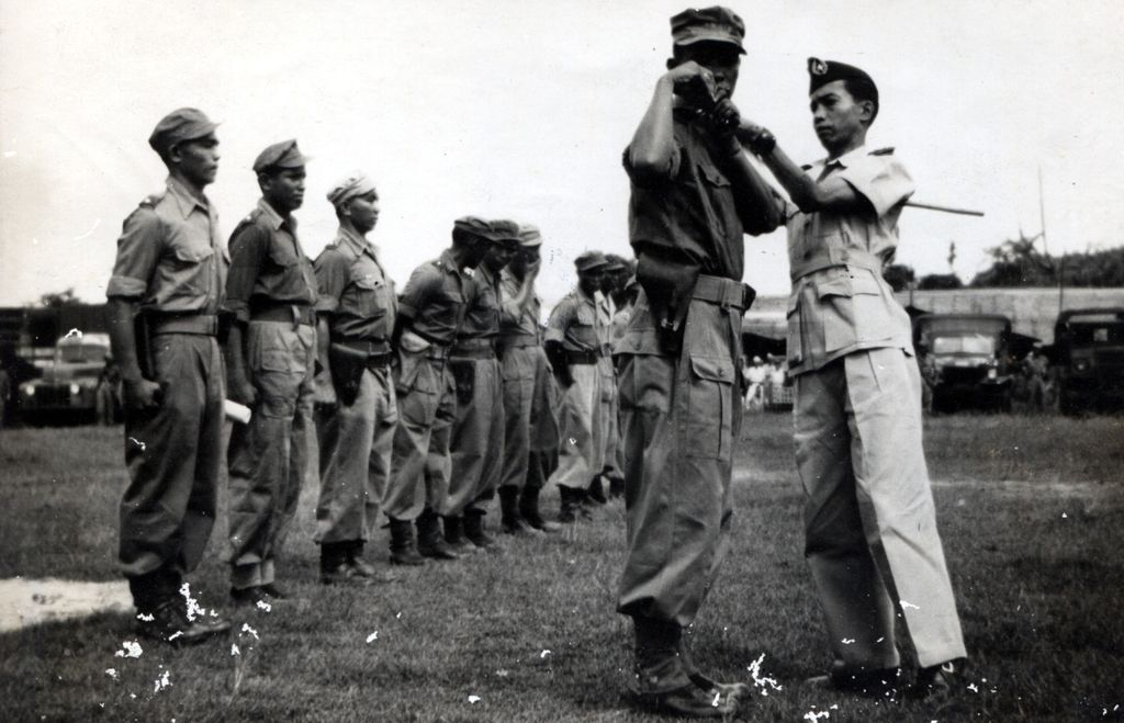 Mantan tentara KNIL yang masuk menjadi APRIS pada 1949.