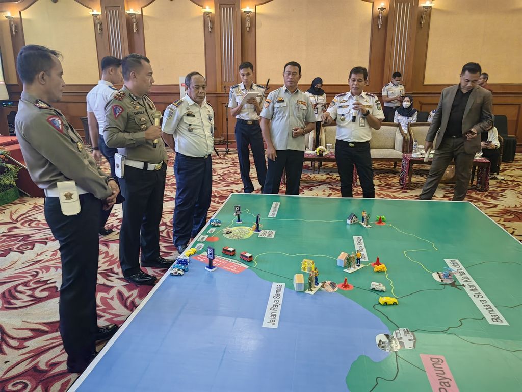 Rapat koordinasi kesiapan sektor perhubungan untuk kejuaraan dunia MXGP Samota di Mataram, Senin (20/6/2022).