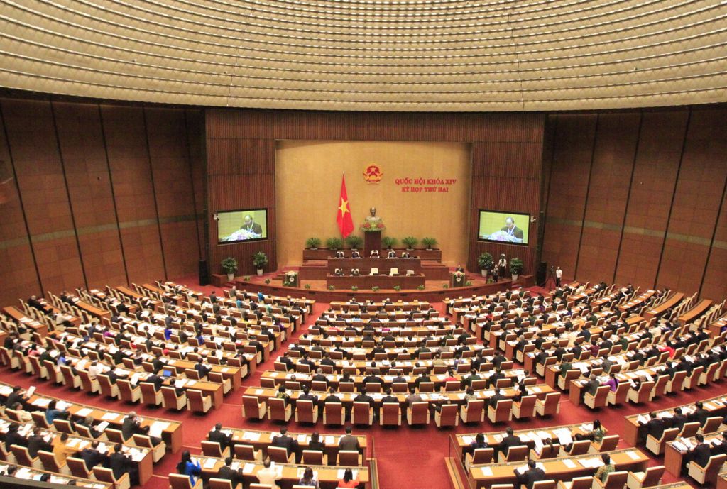 Para anggota Majelis Nasional Vietnam mengikuti sidang di Hanoi, Vietnam, 20 Oktober 2018. 