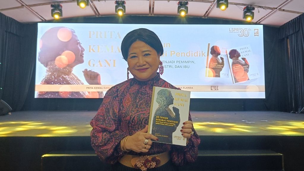 Pendiri London School of Public Relations (LSPR) Institut Komunikasi dan Bisnis Prita Kemal Gani dalam peluncuran buku <i>Prita Kemal Gani 30 Tahun sebagai Pendidik, Multi Peran menjadi Pemimpin, Tokoh Humas, Istri dan Ibu</i>, di Jakarta, Rabu (30/11/2022).