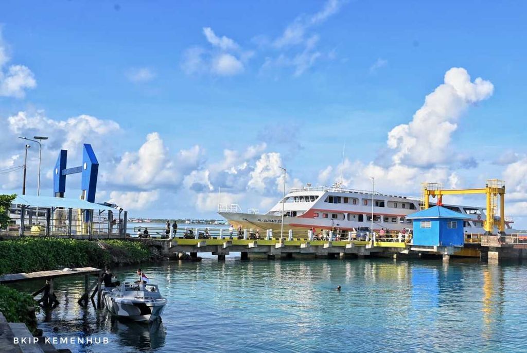 Tiga pelabuhan penyeberangan dan satu unit kapal penyeberangan di Wakatobi, Sulawesi Tenggara, Kamis (9/6/2022), diresmikan oleh Presiden Joko Widodo. ARSIP KEMENTERIAN PERHUBUNGAN 