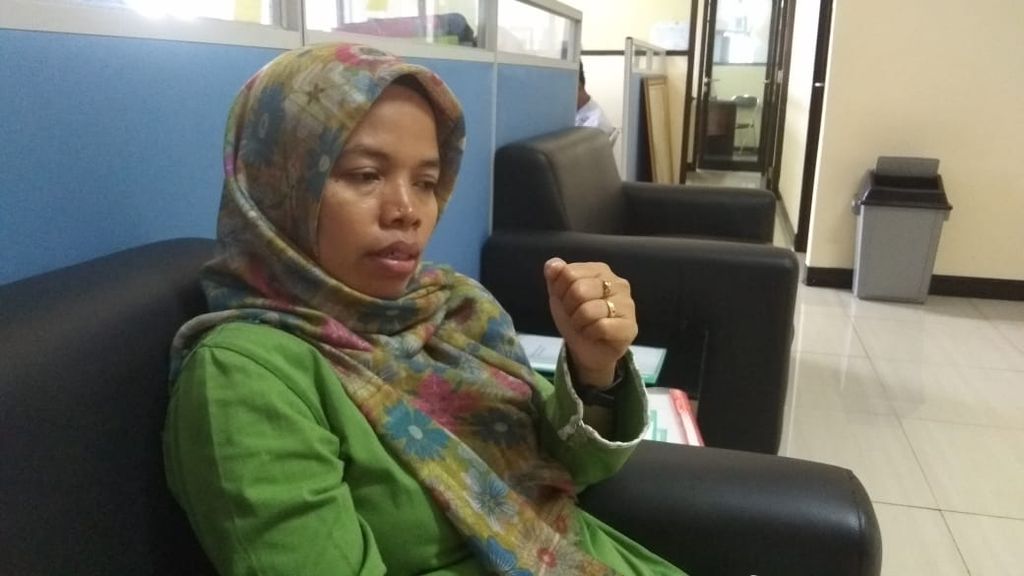 https://cdn-assetd.kompas.id/bV4toZ3CovK45Y-lLbj4F5ovi1U=/1024x576/https%3A%2F%2Fkompas.id%2Fwp-content%2Fuploads%2F2018%2F10%2FKepala-Seksi-Pemulihan-Lingkungan-Dinas-Lingkungan-Hidup-Kabupaten-Bogor-Esti-Tusminarti-KOMPASRYAN-RINALDY.jpeg