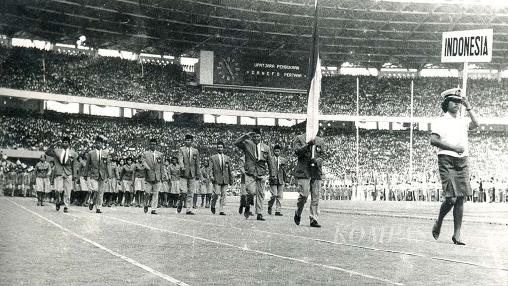 Upacara pembukaan Pesta Olahraga Negara-negara Berkembang (Ganefo) I di Gelora Bung Karno, Jakarta, 10 November 1963.