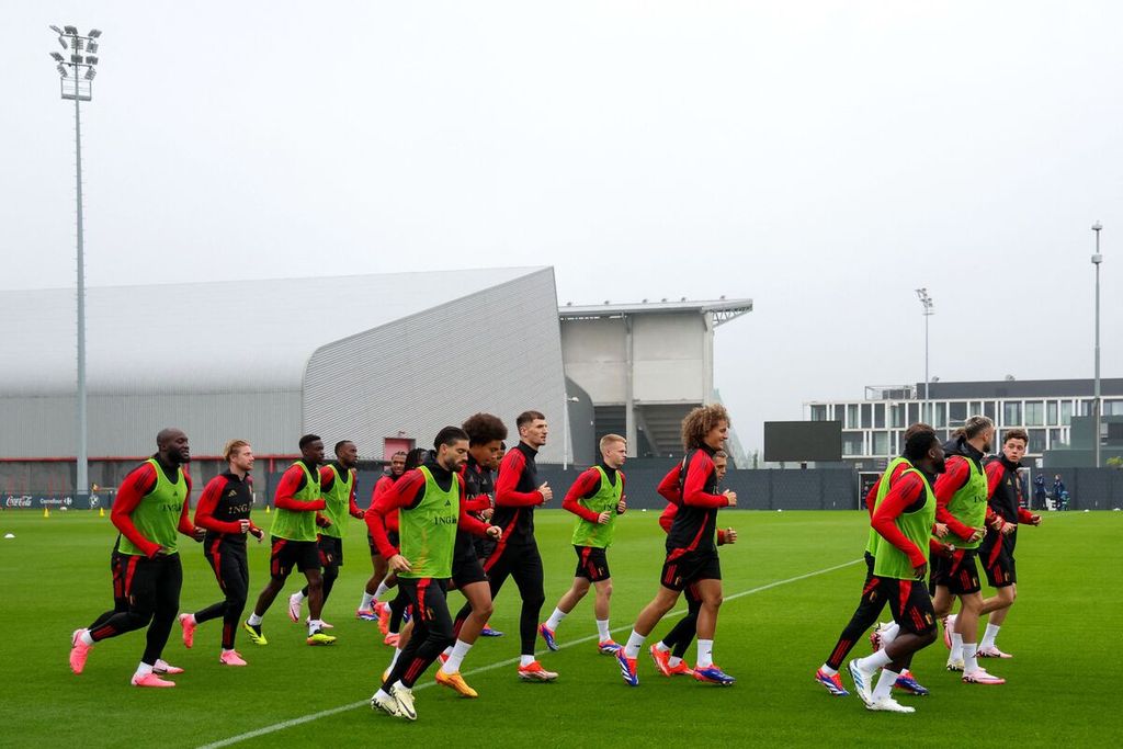 Pemain Belgia mengikuti sesi latihan di pusat pelatihan Asosiasi Sepak Bola Kerajaan Belgia di Tubize, Sabtu (1/6/2024), menjelang dimulainya turnamen Piala Eropa 2024 di Jerman. 