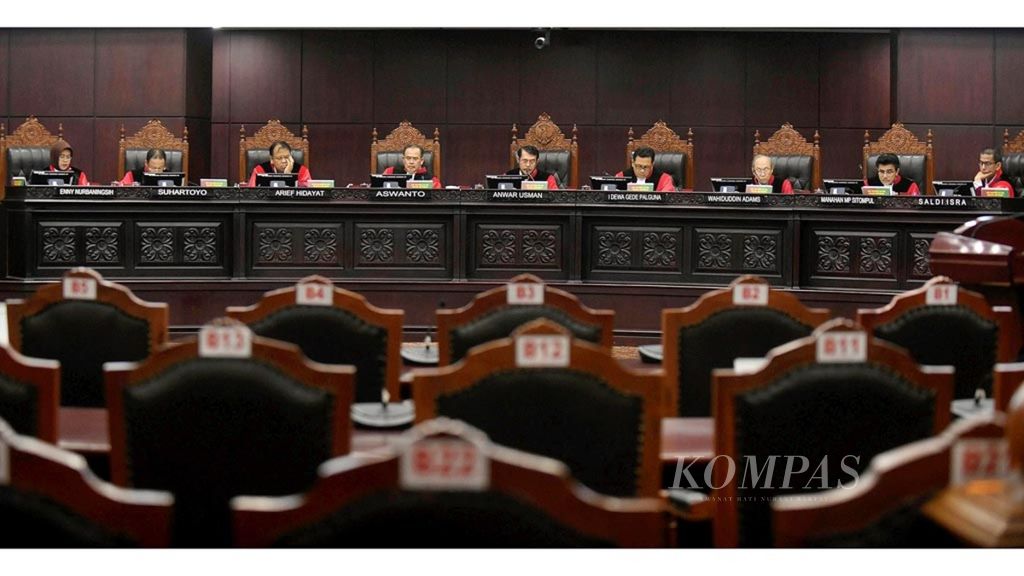 Ilustrasi Mahkamah Konstitusi (MK) menggelar sidang pengucapan putusan empat perkara pengujian undang-undang di Mahkamah Konstitusi yang dipimpin Ketua MK Anwar Usman di Gedung MK, Jakarta, Kamis (14/2/2019). 