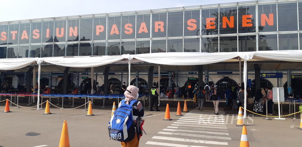 Stasiun Pasar Senen, Jakarta, Selasa (18/5/2021).