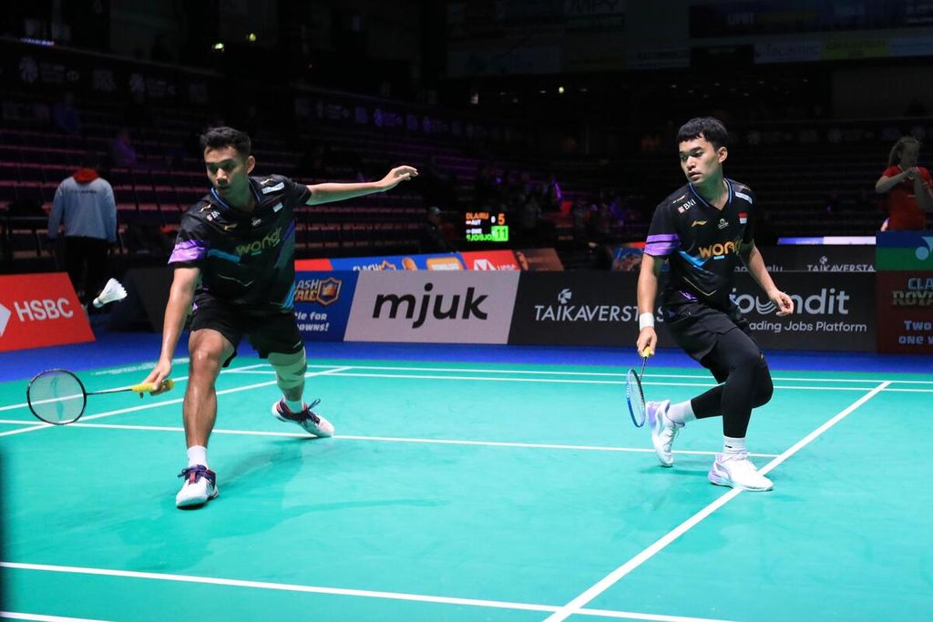 Leo Rolly Carnando/Bagas Maulana tersingkir pada babak pertama turnamen Arctic Terbuka di Vantaa, Finlandia. Mereka kalah dari pasangan Malaysia unggulan kedelapan, Man Wei Chong/Kai Wun Tee, dengan skor 21-17, 18-21, 12-21 pada Rabu (9/10/2024).