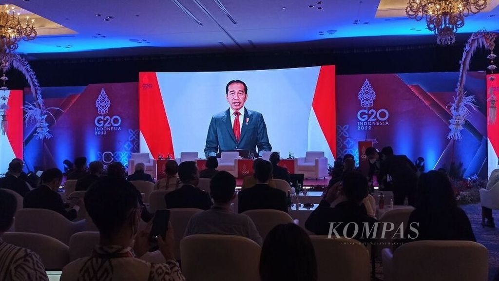 Indonesian President Joko “Jokowi” Widodo launches the pandemic fund during Indonesia’s G20 presidency in Nusa Dua, Bali on Sunday (11/13/2022). In his remarks delivered online, Jokowi said the world had to have the financial certainty to deal with future pandemics. 
