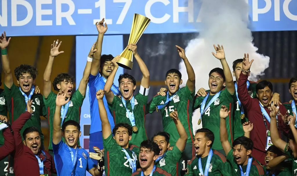 Meksiko saat perayaan kemenangan di Piala Concacaf U-17 2023. Meksiko akan menghadapi juara Eropa, Jerman, pada laga pembuka Grup F di Stadion Si Jalak Harupat, Kabupaten Bandung, Jawa Barat, Minggu (12/11/2023).