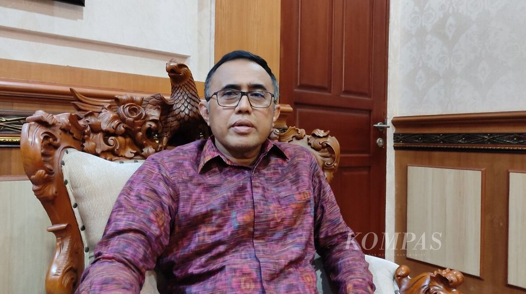 Wali Kota Denpasar I Gusti Ngurah Jaya Negara ketika diwawancara <i>Kompas</i> di Kantor Wali Kota Denpasar, Kota Denpasar, Selasa (6/9/2022).