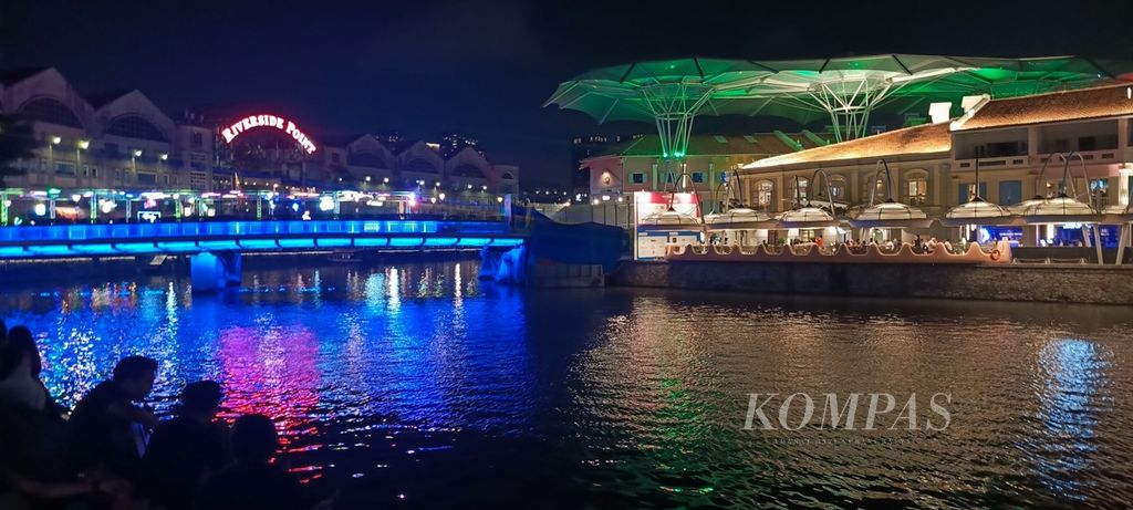 Pemandangan wisata air di kawasan Clarke Quay, Singapura, Kamis (15/9/2023).