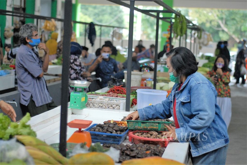 Pasar Rakyat Pasir Putih, Kecamatan Jambi Selatan, Kota Jambi, Jambi.