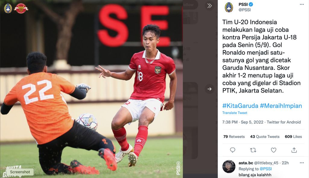 Tim nasional Indonesia U-19 melakukan pertandingan uji coba melawan Persija Jakarta U-18 di Stadion Perguruan Tinggi Ilmu Kepolisian (PTIK), Jakarta, Senin (5/9/2022). Timnas U-19 kalah 1-2. Satu-satunya gol timnas U-19 dicetak penyerang Ronaldo Joybera Kwateh. 