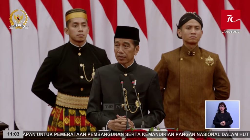 Presiden Joko Widodo memberikan Pidato Kenegaraan pada Sidang Tahunan Majelis Permusyawaratan Rakyat di Kompleks Parlemen, Senayan, Jakarta, Jumat (16/8/2024).