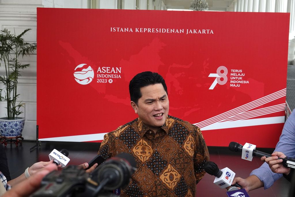 Menteri Badan Usaha Milik Negara (BUMN) Erick Thohir memberikan keterangan pers usai dipanggil Presiden Joko Widodo di Kompleks Istana Kepresidenan, Jakarta, Rabu (20/9/2023).