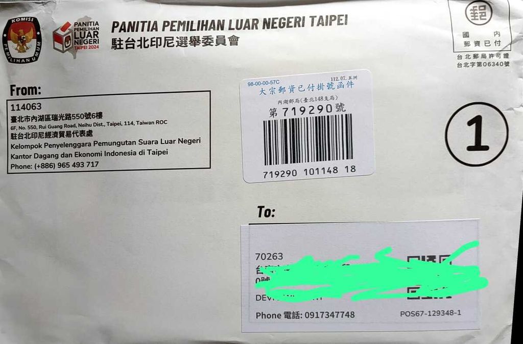 Amplop yang berisi surat suara Pemilu2024 yang diterima pekerja migran Indonesia yang dikirimkan oleh PPLN Taipei pada Desember 2023. KPU menegaskan surat suara tersebut termasuk kategori surat suara rusak.