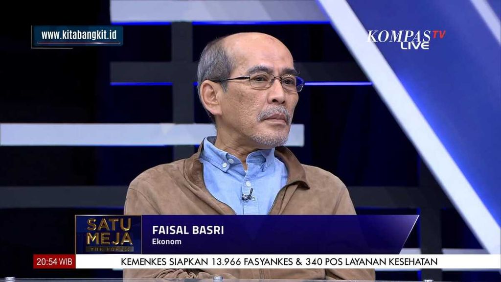 Ekonom Faisal Basri pada acara <i>Satu Meja The Forum </i>bertajuk “Inikah Mafia Minyak Goreng?” yang disiarkan Kompas TV, Rabu (20/4/2022) malam.