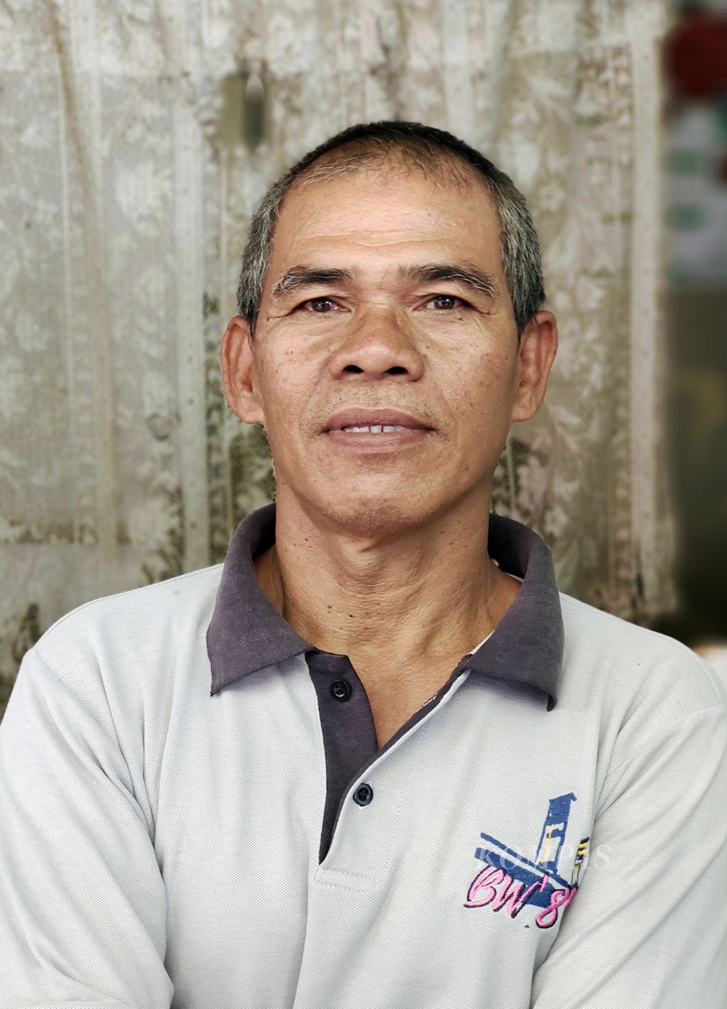 Fadil (56), anak pemilik Toko Beras Haji Kosim di Pasar 16 Ilir, Palembang, Sumatera Selatan, Selasa (27/2/2024). 