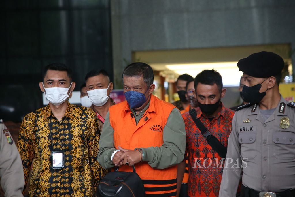 Wali Kota Yogyakarta periode 2017-2022 Haryadi Suyuti ditahan seusai menjalani pemeriksaan di Gedung Komisi Pemberantasan Korupsi (KPK), Jakarta, Jumat (3/6/2022). 
