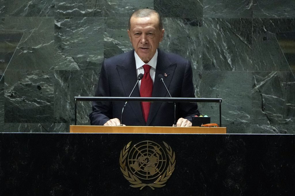 Presiden Turki Recep Tayyip Erdogan berpidato pada Sidang Majelis Umum PBB di New York, Amerika Serikat, 19 September 2023.  