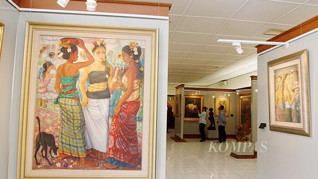 Museum yang menyimpan sejumlah karya seni seniman ternama yang menjadi koleksi Istana Tampaksiring, Desa Manukaya, Kecamatan Tampaksiring, Kabupaten Gianyar, Bali, Kamis (20/4). Bung Karno mengisi Istana dengan sejumlah karya seni patung dan lukisan karya sejumlah seniman terkenal.