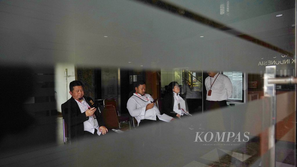 Ruang tunggu antrean pelapor sengketa pemilu saat digelar simulasi pendaftaran pengajuan perselisihan hasil pemilu (PHPU) di Mahkamah Konstitusi, Jakarta, Rabu (6/3/2024). 