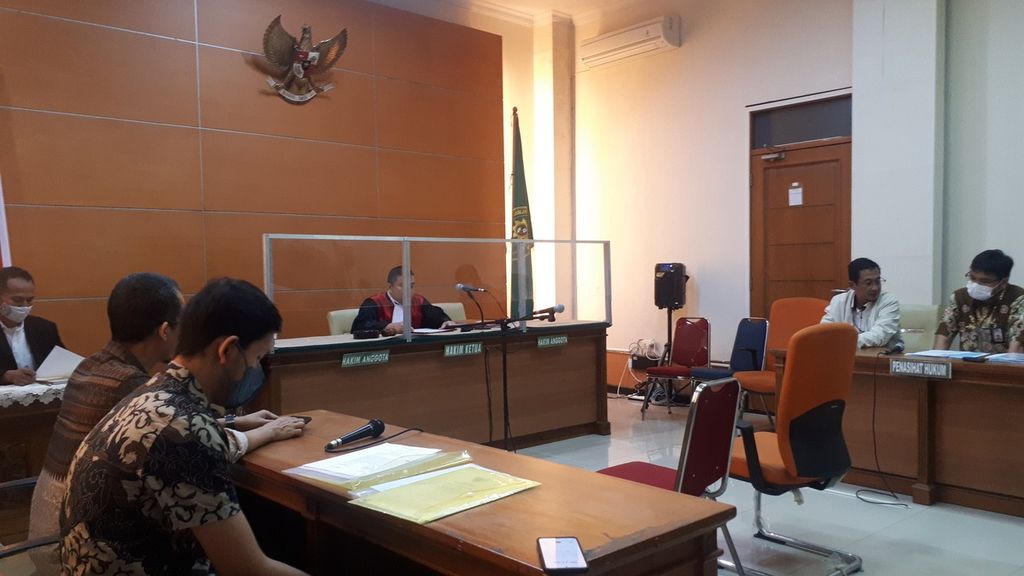 Pembacaan putusan gugatan praperadilan yang diajukan MAKI terhadap KPK di Pengadilan Negeri Jakarta Selatan, Senin (3/4/2023).
