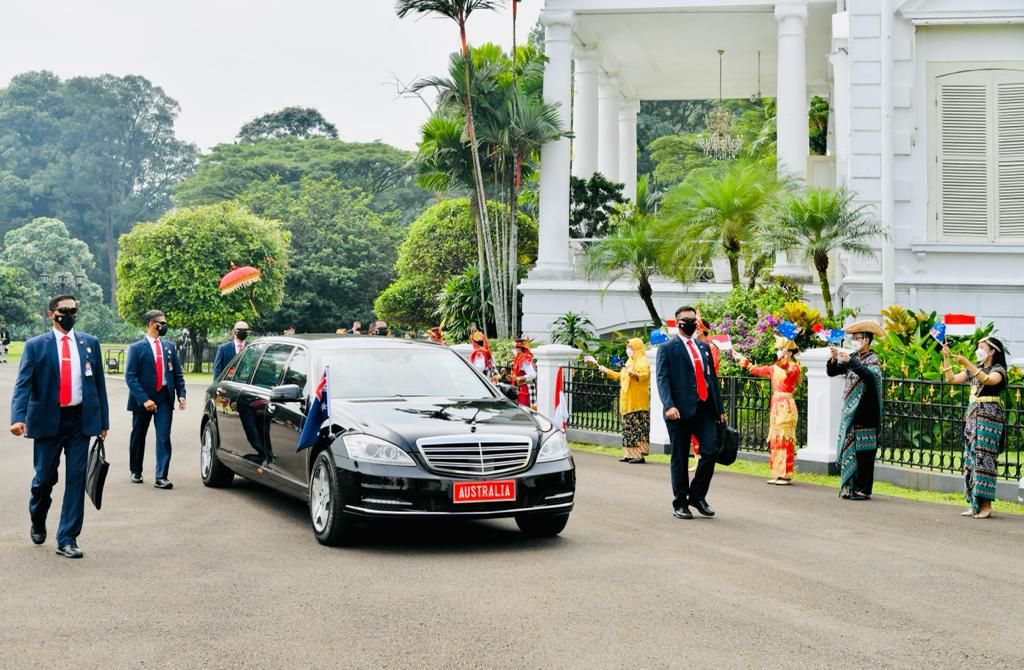 PM Australia Anthony Albanese mendapat sambutan hangat di Istana Kepresidenan Bogor, Senin (6/6/2022). Ini adalah kunjungan ke luar negeri pertama PM Albanese dalam kapasitas bilateral. 