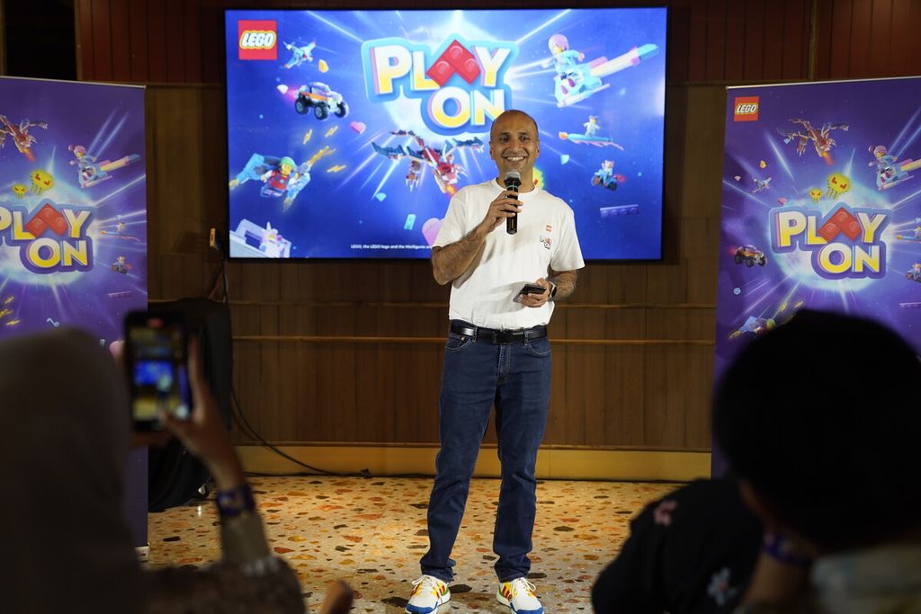 Direktur Pemasaran Asia Tenggara The Lego Group, Rohan Mathur, ketika membuka rangkaian acara Lego Play On Fest.