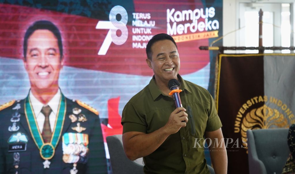 Mantan Panglima TNI Jenderal (Purn) Andika Perkasa di ruangan aula Institute for Advancement of Science Technology and Humanity (IASTH) Universitas Indonesia, Jakarta, Selasa (8/8/2023). 