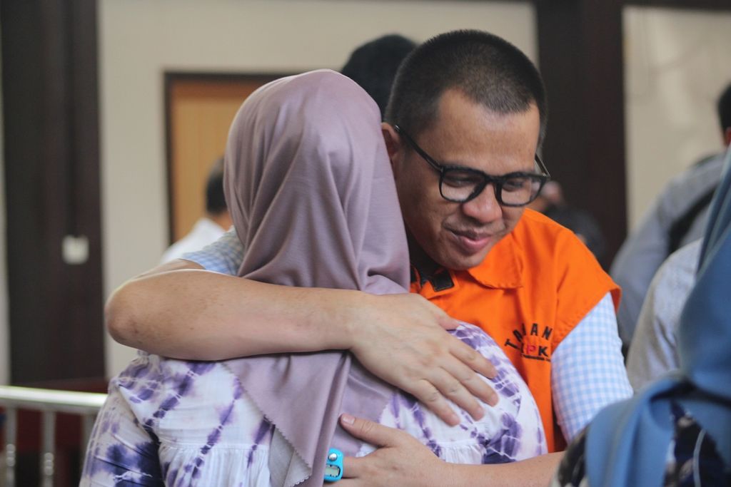 Terdakwa penyuap Bupati Muara Enim, Robi Okta Fahlevi, mengikuti sidang tindak pidana korupsi di Pengadilan Tinggi Kelas 1 Palembang, Sumatera Selatan, Rabu (20/11/2019).