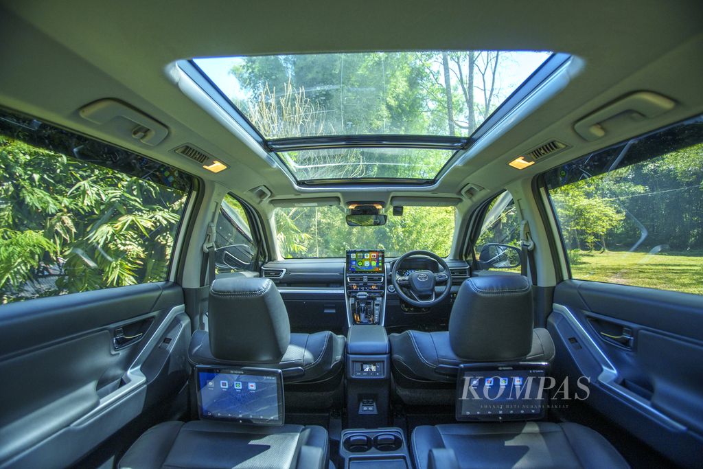 Kabin penumpang All New Kijang Innova Zenix Hybrid EV tipe Q 