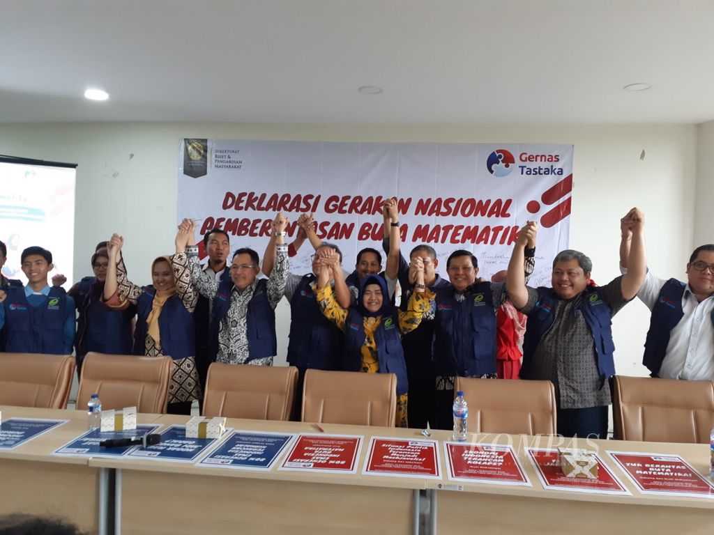 Deklarasi Gerakan Nasional Berantas Buta Matematika (Gernas Tastaka) di Kampus UI Depok, Sabtu (10/11/2018).