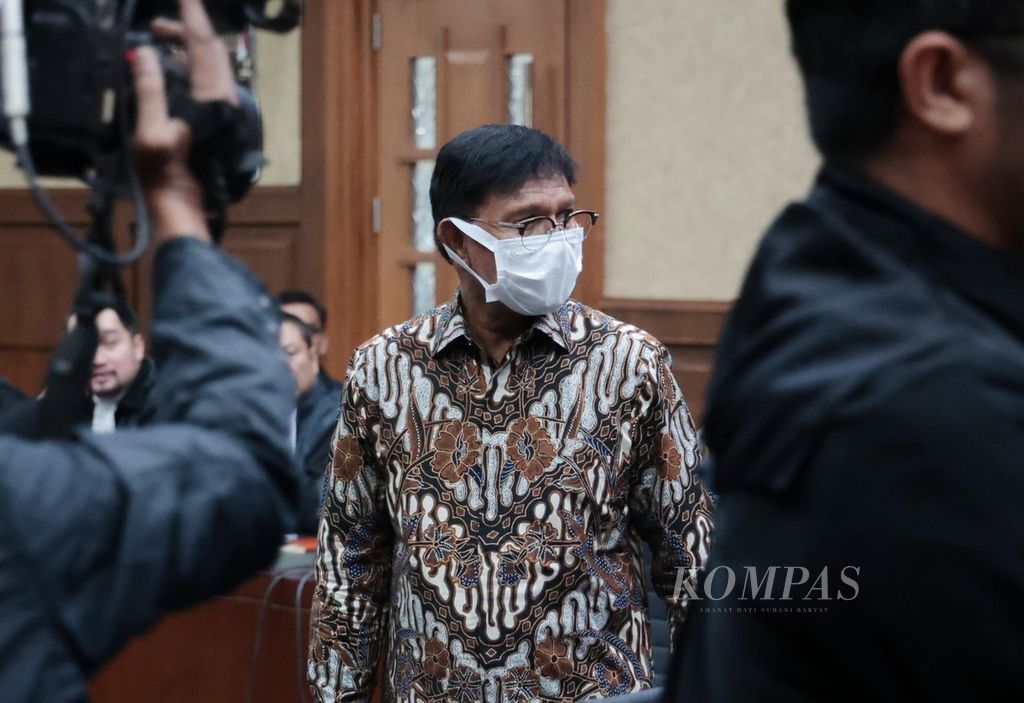 Bekas Menteri Komunikasi dan Informatika Johnny G Plate menjalani sidang perdana di Pengadilan Tindak Pidana Korupsi Jakarta, Selasa (27/6/2023).