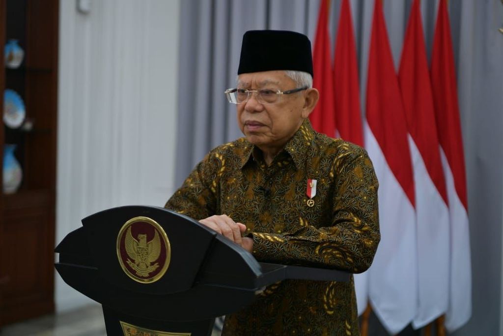 Wakil Presiden Maruf Amin saat memberikan sambutan secara virtual pada Dies Natalis ke-41 Universitas Islam Malang, di Jakarta, Minggu (27/3/2022).