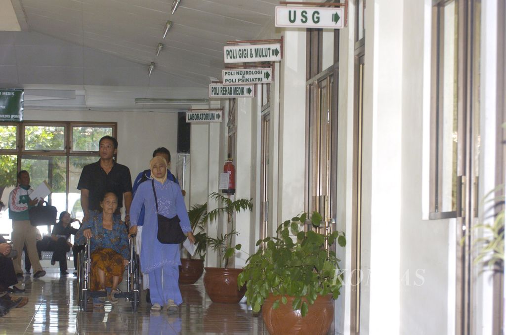 Suasana di RSO Prof Dr R Soeharso sebagai rumah sakit rujukan nasional pelayanan ortopedi, Sukoharjo, Jawa Tengah, beberapa waktu lalu.