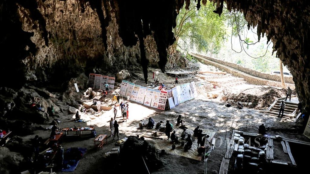 Liang Bua, Kecamatan Rahong Utara, Kabupaten Manggarai, Nusa Tenggara Timur, di tengah proses ekskavasi arkeologi, akhir Agustus 2019.